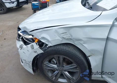 2023 Volkswagen Jetta 1.5T Se из США, поврежденный, VIN 3VWEM7BUXPM060553